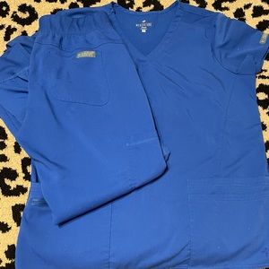 Women’s Med Couture Touch v-neck top Small, joggers small petite, royal blue.